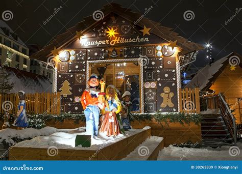 Christmas Market in Dresden Stock Image - Image of kiosk, human: 30263839