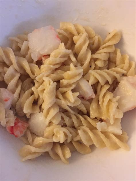 Imitation Crab Alfredo Pasta: Directions, calories, nutrition & more | Fooducate