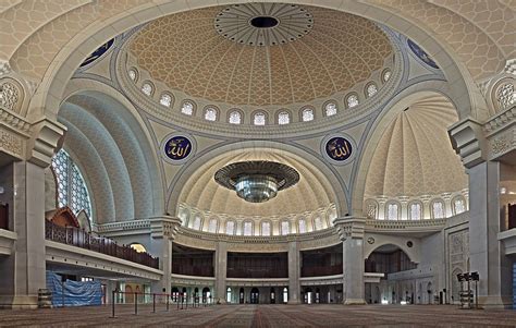 Masjid Wilayah - Kuala Lumpur | Masjid, Kuala lumpur, Beautiful mosques around the worlds