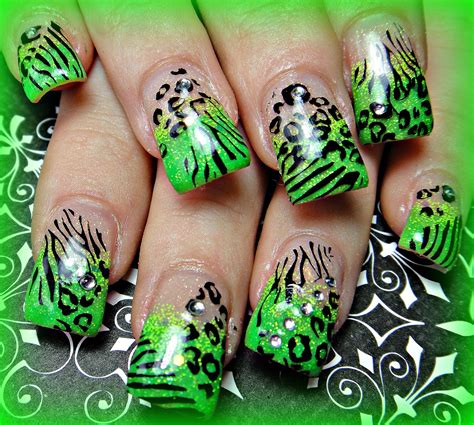 Pin by Athena Talia on Majestic | Green nails, Nail designs, Animal print nails