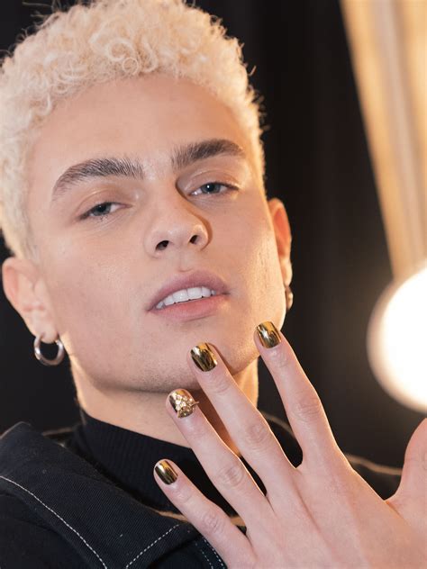 Gold Chrome Nails | Mens nails, Stiletto nails short, Gold chrome nails