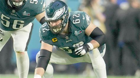 2023 NFL free agency: Eagles All-Pro center Jason Kelce back for 13th ...