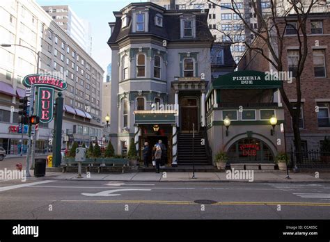 Pizzeria Due Chicago Illinois Stock Photo - Alamy