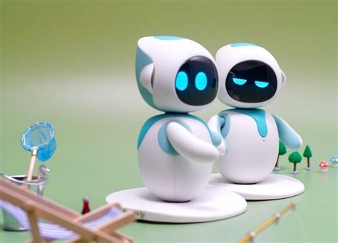 Eilik robot: an interactive desktop companion : DesignWanted