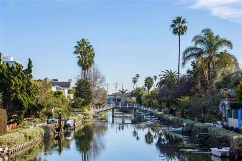 The Venice Beach Canals: A Glimpse of Italy in Los Angeles – ExperienceFirst