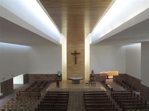 Galería de Parroquia San Gabriel / Estudio Valdes Arquitectos + Alberto Cruz E - 3