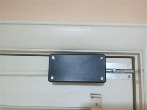 Automatic Door Lock/Unlock (For Home/Office) | Make: