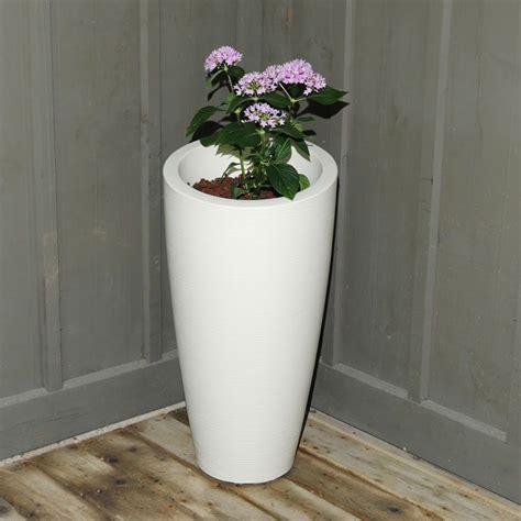 Modesto 32″ Tall in 2021 | Plastic planter, Tall planters, White planters