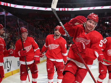 Lions’ Playoff Run Has Detroit Red Wings Players ‘Pretty Invested’