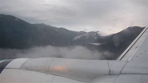 Approach, Landing at Juneau Airport, Alaska - YouTube