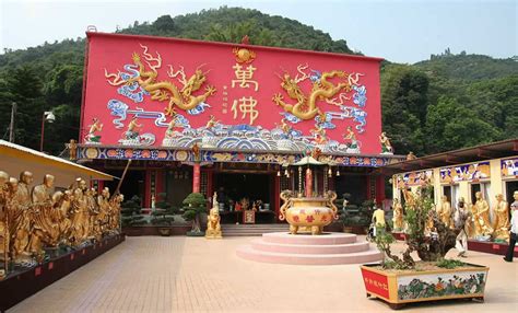 Ten Thousand Buddhas Monastery | New Territories | Lovely Hong Kong