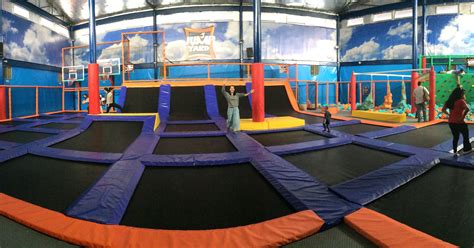 Manila Has Everything: Jump Yard Indoor Trampoline Park — A Momma Abroad