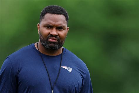 Patriots coach Jerod Mayo not ruling out more offensive line moves - Yahoo Sports