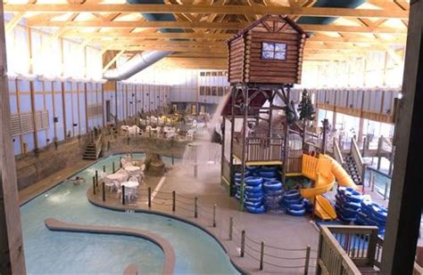 Grizzly Jack's Grand Bear Lodge outside of Chicago | Indoor waterpark ...