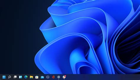 Windows 11's Taskbar Puts App Icons Front and Center: Here's How to ...