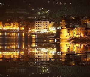 Night view, animated by fotografAle on DeviantArt