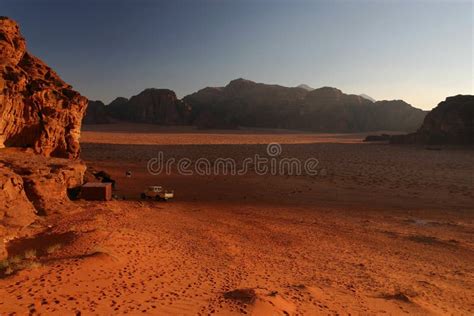 Wadi Rum sunrise stock image. Image of sunrise, travel - 11870483