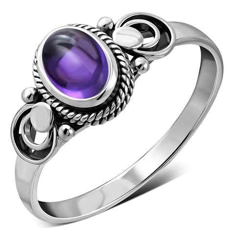 Stone Rings: Ethnic Sterling Silver Amethyst Ring, r505