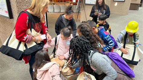 Irving ISD Second Grade Students Visit City Hall | Insider