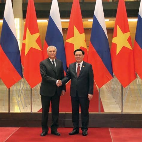 Vietnam, Russia top legislators pledge to strengthen bilateral ties