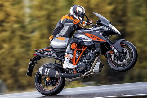 KTM officially unveils 1290 Super Duke GT | Visordown