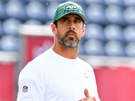 Aaron Rodgers Says It's 'Unrealistic' He'll Return to Jets This Season