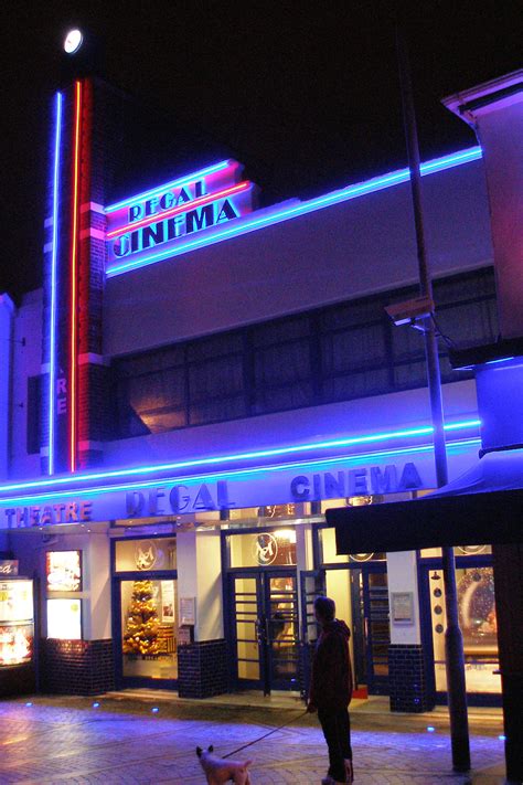 File:Regal Cinema Redruth.jpg - Wikimedia Commons