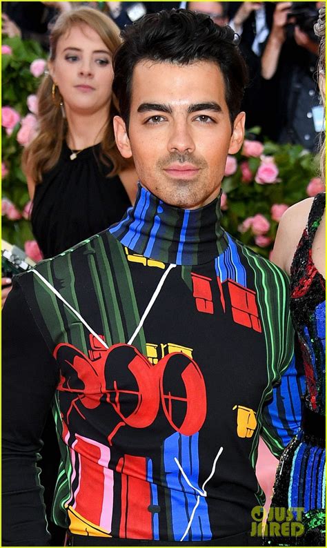 Joe Jonas & Sophie Turner Look So Cute Together at Met Gala 2019 | Photo 1233223 - Photo Gallery ...