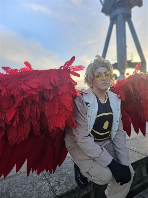 Hawks mha : r/cosplayers