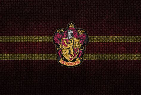 Harry Potter Gryffindor Wallpaper - WallpaperSafari