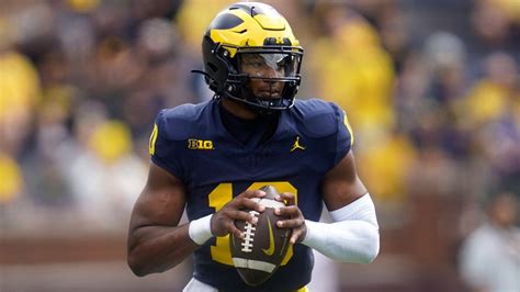 Who is Alex Orji? Michigan QB from Texas gives spark in run game ...