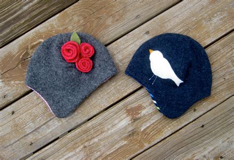 Zaaberry: Winter Hats from Old Sweaters