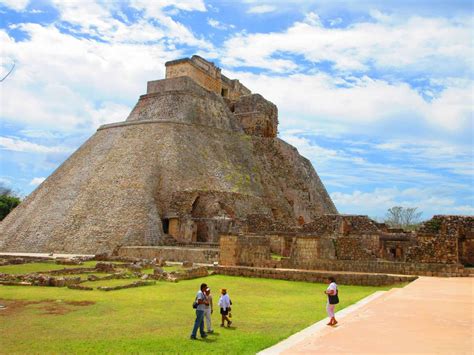 Uxmal Mexico The Phenomenal Mayan Ruins Of Uxmal Yucatan