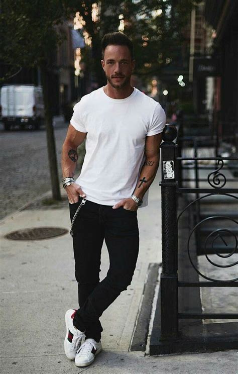 5 Coolest White T-shirt Outfit Ideas For Men | White shirt men, Men ...