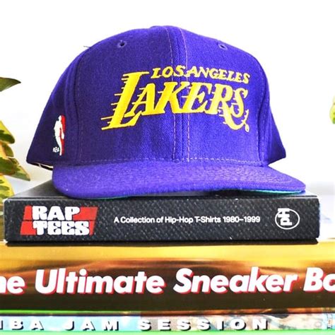 Vintage 1987-88 Los Angeles Lakers Back-to-Back Champions Snapback Hat ...