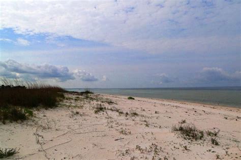 5 Northwest Florida Beaches You Won't Have to Share