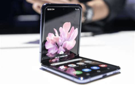 List of 10+ Best Foldable Phones in 2024