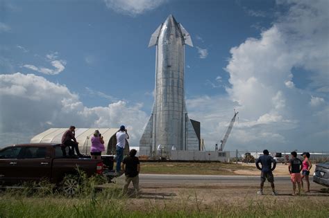 SpaceX’s Starship Test Site in Texas Draws Government Warning—Again ...