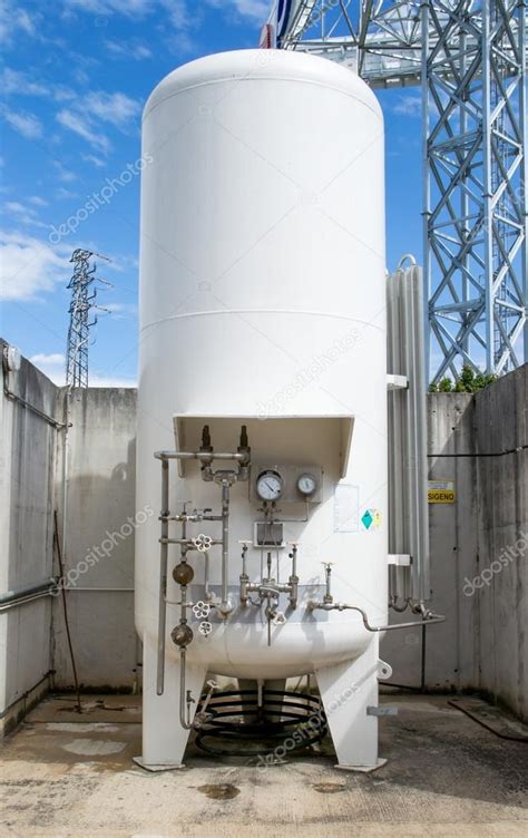 Liquid nitrogen tank Stock Photo by ©Isaac74 60842807