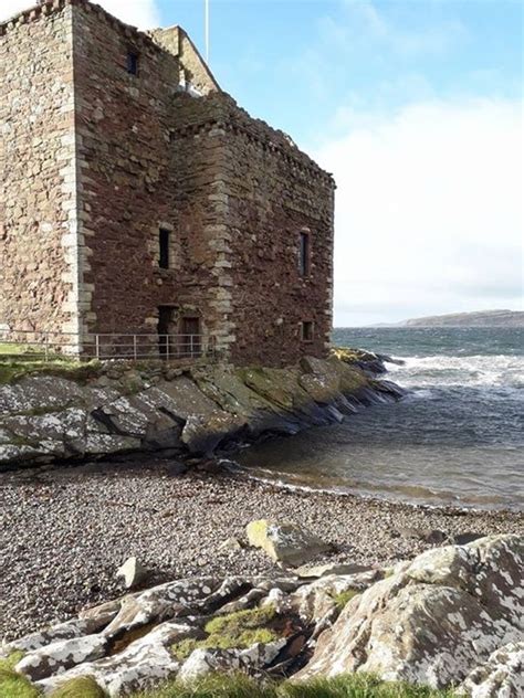 Portencross Castle, West Kilbride holiday accommodation: holiday houses & more | Stayz