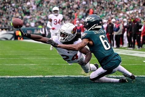 Philadelphia Eagles' playoff hopes dampened by injury to DeVonta Smith ...