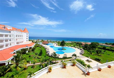 Bahia Principe Luxury Runaway Bay - Adults Only - All Inclusive in Runaway Bay | loveholidays