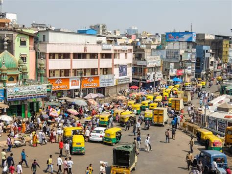 Crowded Street View in Bangalore Editorial Image - Image of asian ...