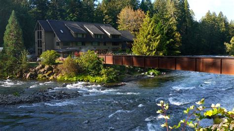 Belknap Hot Springs Resort – SoakOregon.com