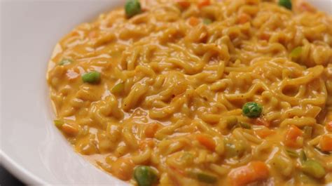 Cheesiest Creamy Maggi Noodles - Aarti Madan