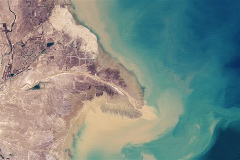 Yellow River Delta, 1989 and 2009 : Image of the Day