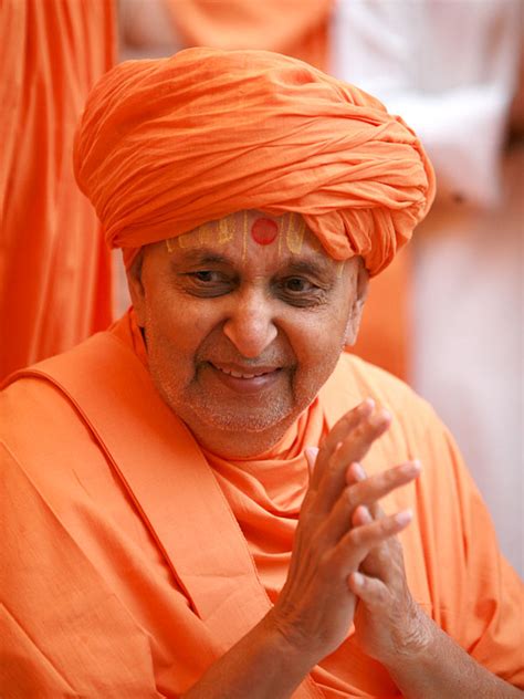 Lord Swaminarayan: Pramukh Swami Maharaj Photos