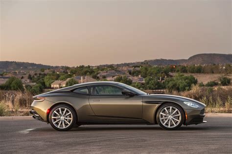 First Drive: 2018 Aston Martin DB11 V8 – WHEELS.ca