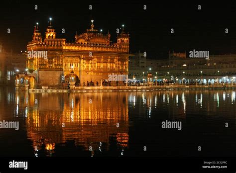 Golden Temple at night Stock Photo - Alamy