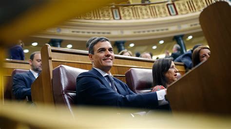 Socialist Pedro Sanchez sworn in as Spain's prime minister | Fox News